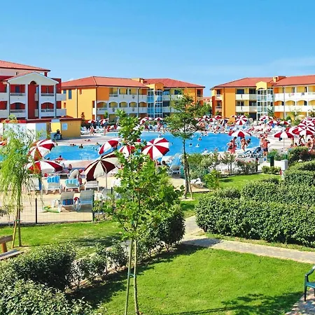 Apartmán In Villaggio Ai Pini In Lido Altanea *