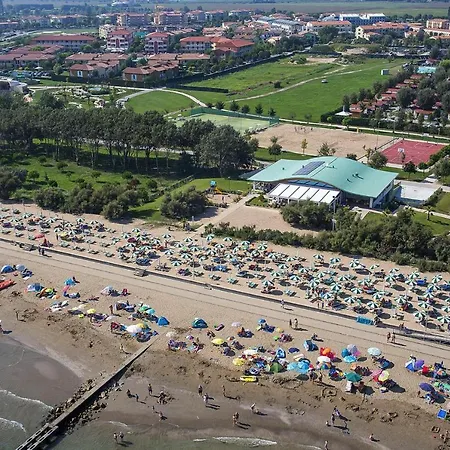 In Villaggio Ai Pini In Lido Altanea Apartmán